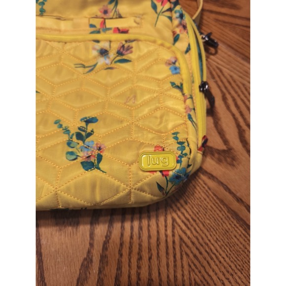 Lug Ranger Bouquet Yellow Floral Quilted Crossbody Purse Bag - EUC - Picture 10 of 10